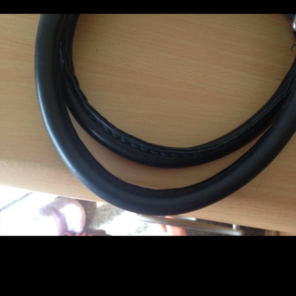 Authentic GUCCI Handbag - Picture 8 of 8